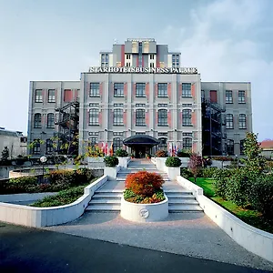 4* Hotell Starhotels Business Palace