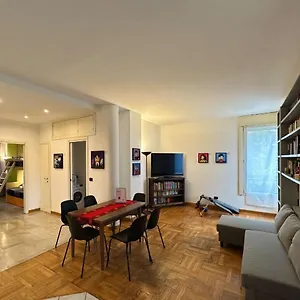 Apartamento Buenos Aires Urban Escape - Metro & Self-checkin, Milán