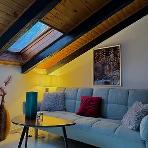 Apartamento Hosting Dreams Attics - Duomo, Milán